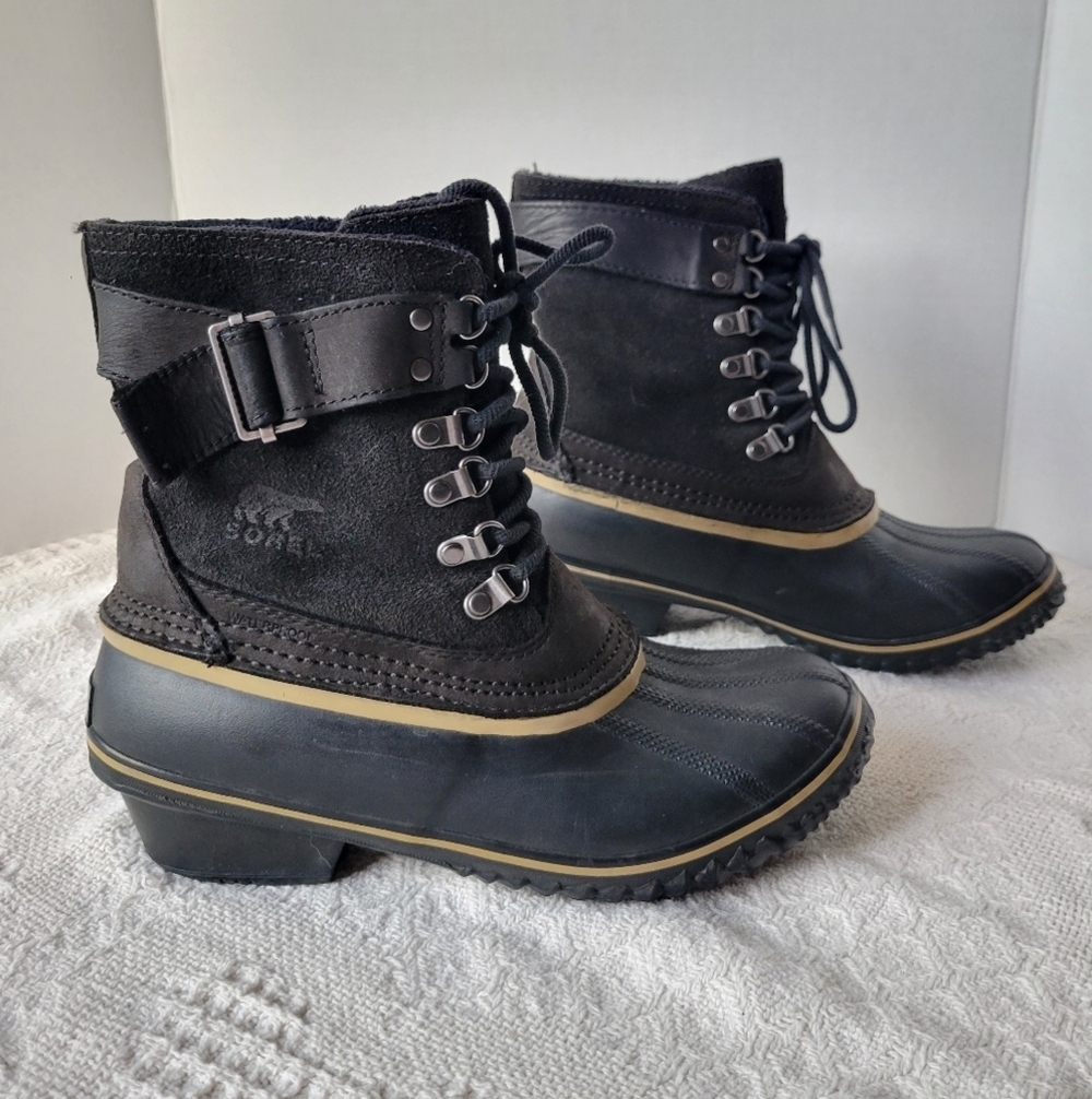 Sorel Women's Winter Fancy Lace II Mid Calf Snow Waterproof Tie up Boot